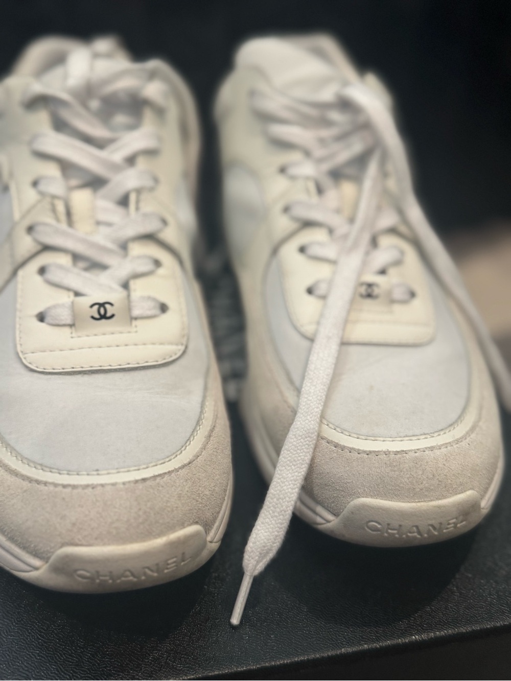 CHANEL White Women's Low-Top Sneakers - Picture 10 of 10